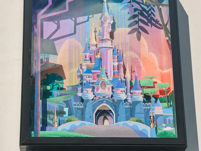 Tableau illustré du château de la Belle au Bois Dormant, façade Deco by Disney