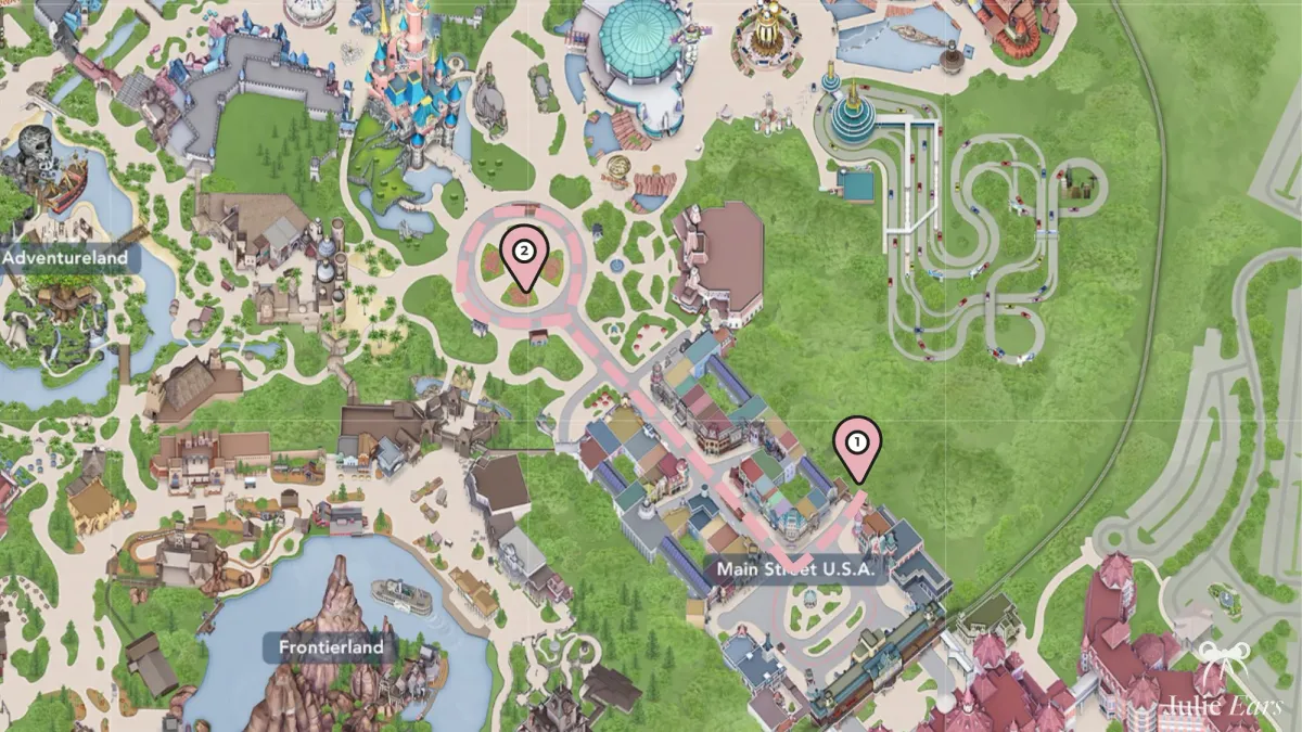 Plan du Parc Disneyland situant le trajet de la parade A Million Splashes of Colour, du bas de Main Street U.S.A. au show-stop de Central Plaza