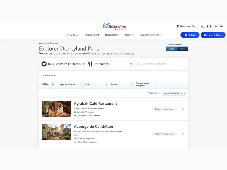 Liste des restaurants Disneyland Paris avec les filtres et le bouton Réserver une table