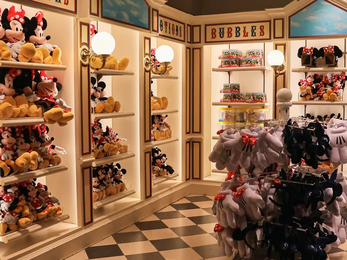 Arche foraine Pike County Fair étoilée dans la boutique Disney & Co., Main Street U.S.A., Disneyland Paris