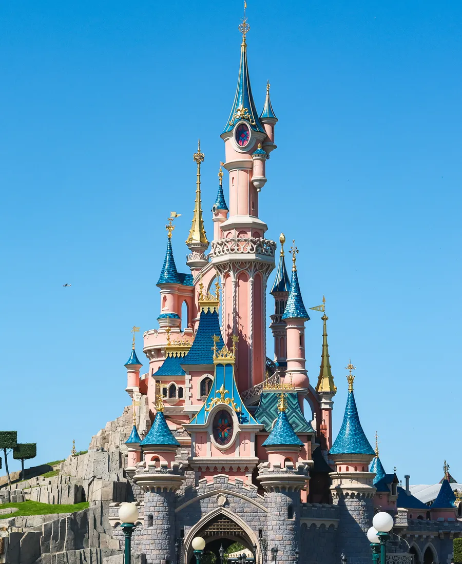  Le Château de la Belle au Bois Dormant au Parc Disneyland à Disneyland Paris