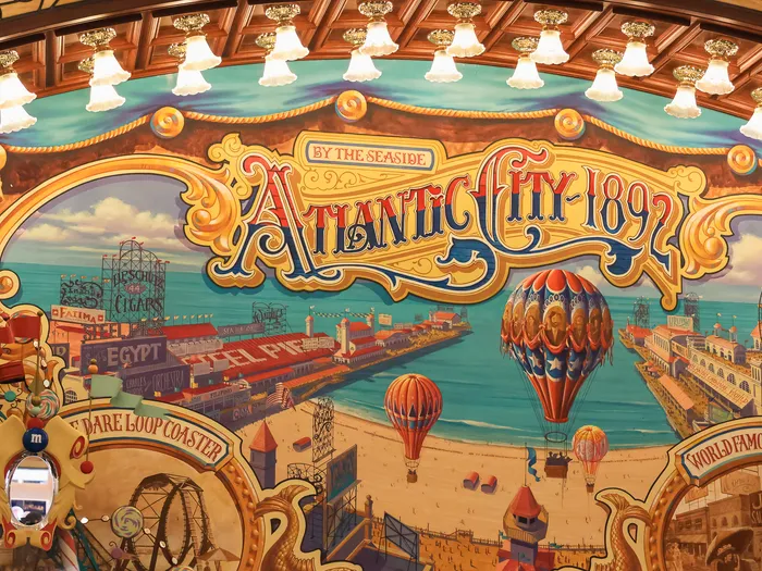 Fresque du plafond Atlantic City 1892, boutique Boardwalk Candy Palace, Main Street U.S.A., Disneyland Paris