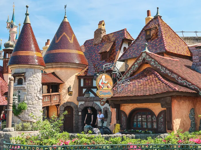 Outside facade of La Bottega di Geppetto at Disneyland Paris, in the village setting of Fantasyland.