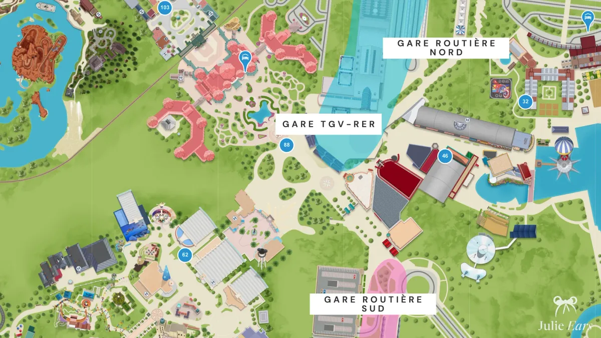 Plan de l’entrée de Disneyland Paris situant la gare routière nord, la gare routière sud et la gare TGV-RER