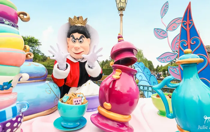 Rencontre avec un personnage d’Alice au Pays des Merveilles