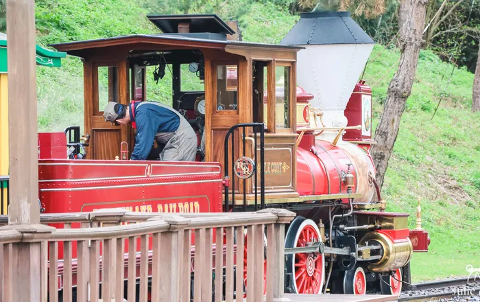 Disneyland Railroad Frontierland Depot