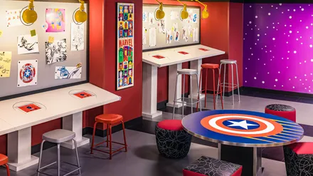 Le Marvel Design Studio du Disney Hotel New York - The Art of Marvel, atelier de dessin pour enfants sur le thème Marvel